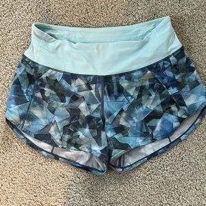 Lululemon Shorts Size 6 Tall Blue